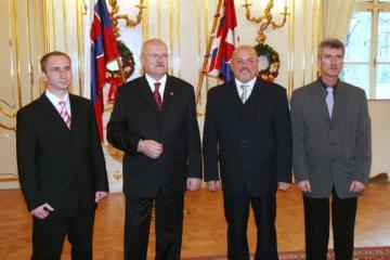 Prezident SR a zástupcovia obce Pruské Prezident SR a zástupcovia obce Pruské