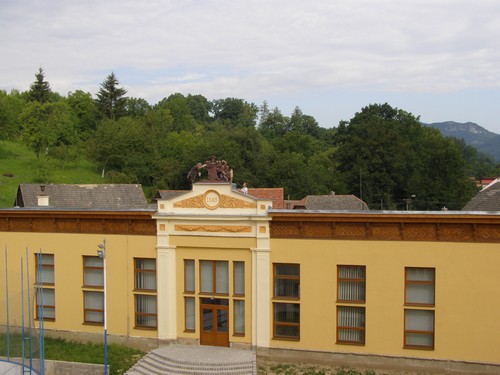 Fotogaléria Znovuosadenie erbu na Kultúrny dom 2008 (11) Znovuosadenie erbu na Kultúrny dom 2008