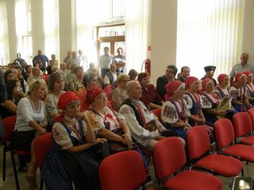 Prítomní občania a hostia v KD Pruské Prítomní občania a hostia v KD Pruské