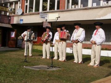 Folklórny súbor LIMBORA z Prečína Folklórny súbor LIMBORA z Prečína