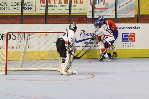 Fotogaléria Majstrovstvá sveta v hokejbale - kategória U 16 (15) Majstrovstvá sveta v hokejbale - kategória U 16